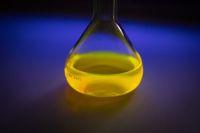 Bright Idea: Glow-in-the-Dark Dye Could Power Cars